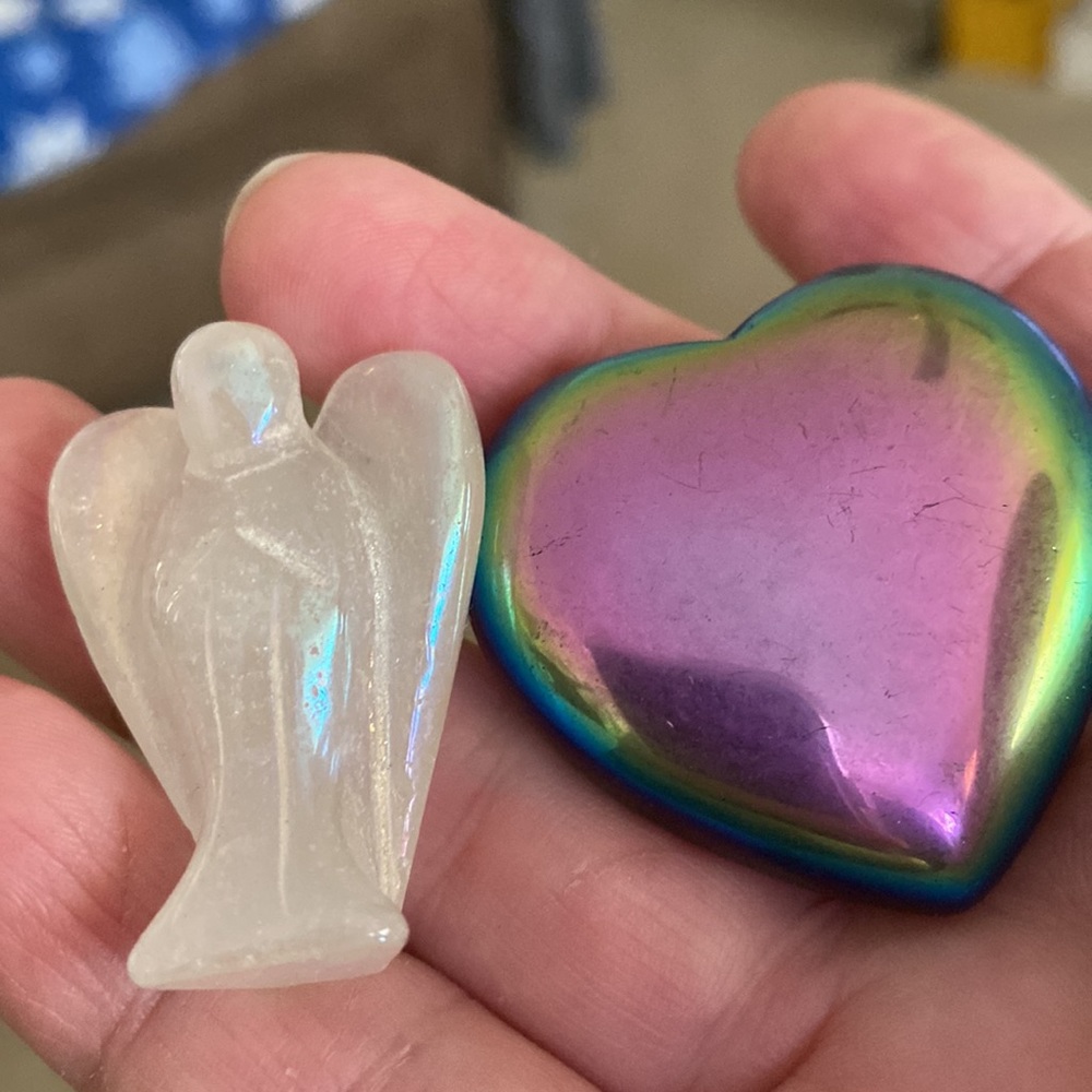 🌈AURA SET🌈. Gorgeous. Titanium aura heart & Angel aura Angel. Super pretty set